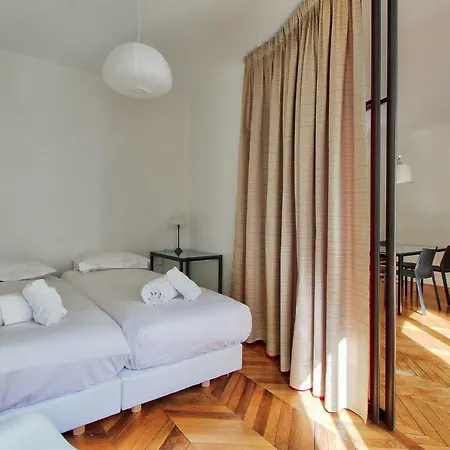 Saint Lazare Apartament *